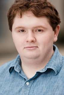 Актер Аарон Пол Стюарт