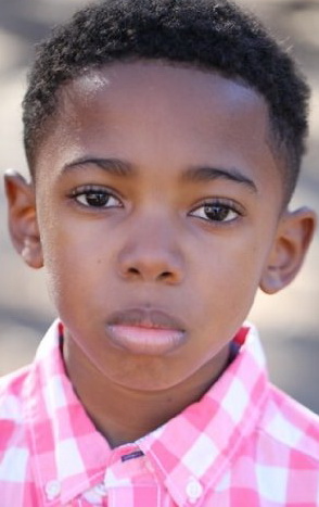 Актер Сет Карр