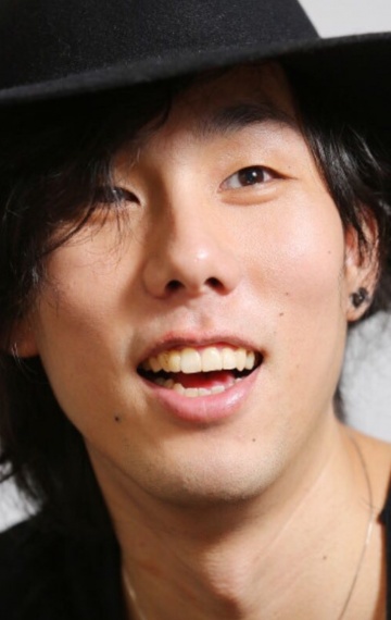 Актер Ёдзиро Нода