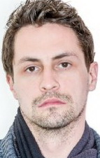 Актер Гэвин Р. Даунс