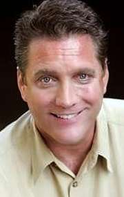 Актер Скотт Томпсон Бэйкер