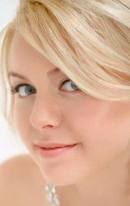 Актер Арина Есина