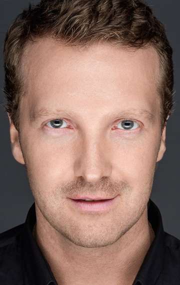 Актер Станислав Ширин