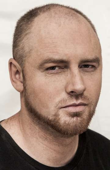 Актер Александр Цёма