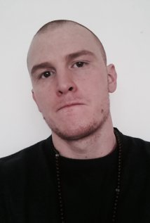 Актер Том Меткалф