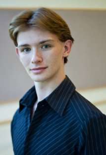 Актер Мэттью Хелмс