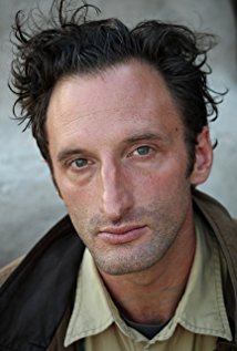 Актер Клинт Обенчейн