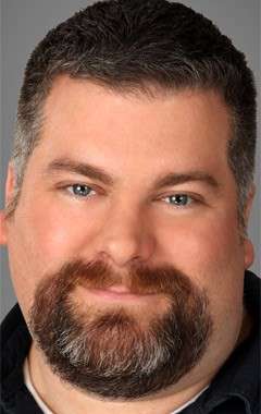 Актер Дин ДеБлуа