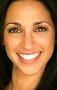 Актер Джулия Ли Волов