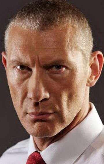 Актер Игорь Жижикин