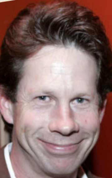 Актер Брент Хинкли