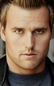 Актер Камерон Бринкман