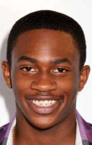 Актер Малкольм Дэвид Келли