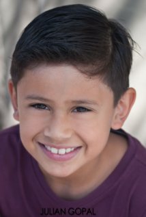 Актер Джулиан Гопал