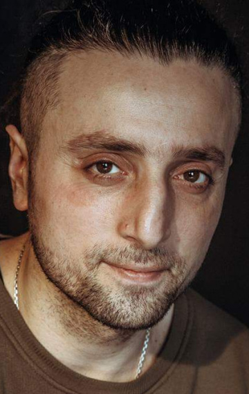 Актер Дмитрий Карташов