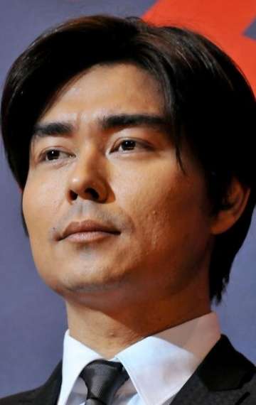 Актер Юкиёси Одзава