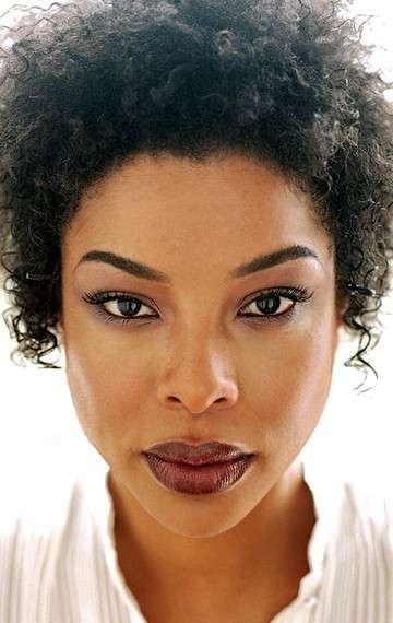 Актер Софи Оконедо