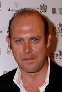 Актер Эндрю Вудалл