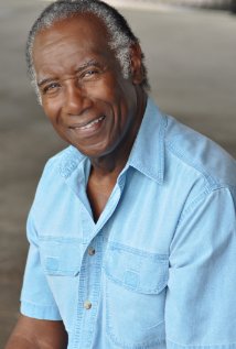 Актер Лотон Парчмент