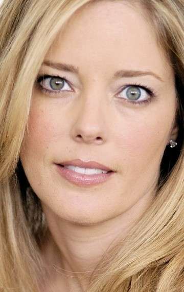 Актер Кристина Мур