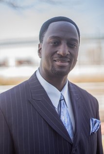 Актер Kevin D. Benton