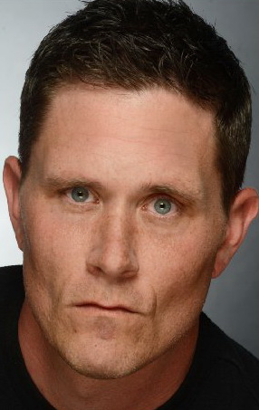 Актер Бретт Стэнфилд