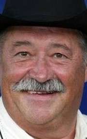 Актер Бэрри Корбин