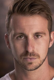 Актер Дэн Троттер