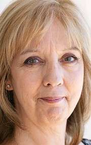 Актер Рут Шин