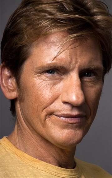 Актер Дэнис Лири