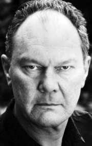 Актер Дэвид Баррасс