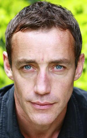 Актер Роки Маршалл