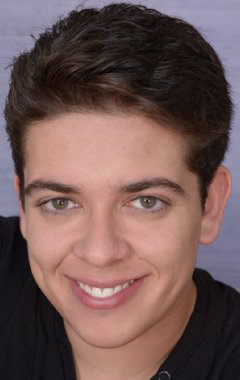 Актер Коуди Каррера