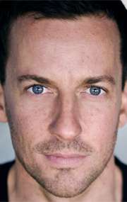 Актер Крэйг Паркер