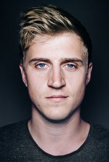 Актер Ейрик Эвьен