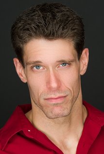 Актер Matthew Fowler