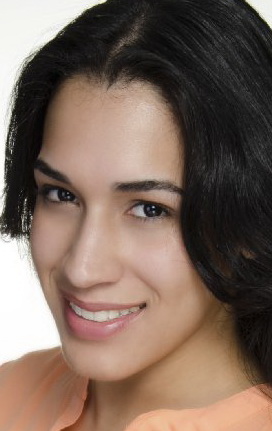 Актер Стефани Асеведо Крус