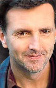 Актер Рэндолл Ньюсом