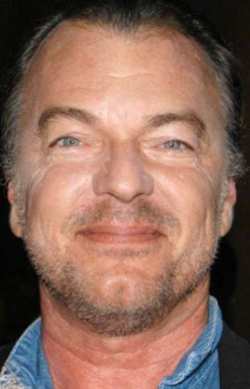 Актер Эдвард Альберт