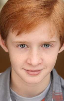 Актер Камерон Истон