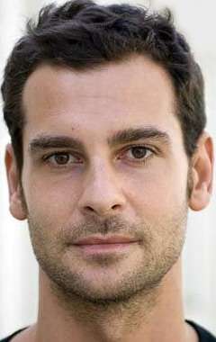 Актер Иван Бакчи