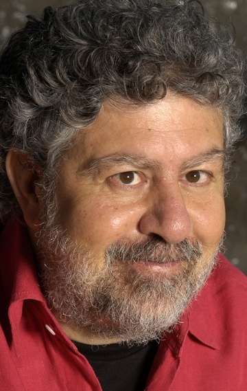 Актер Лелло Арена