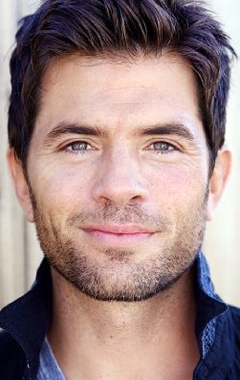 Актер Крис Тардио