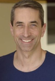 Актер Лон Низ