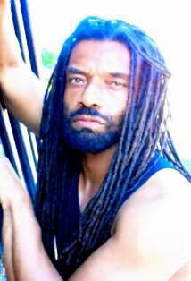 Актер Грег Иглз