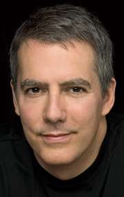 Актер Адам Трези