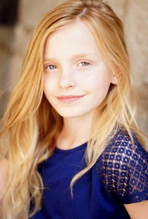 Актер Karolina Kennedy Durrence