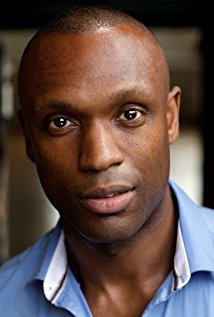 Актер Адриан Кристофер