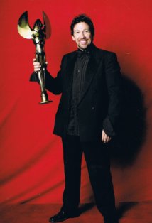 Актер Стин Янг