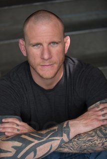 Актер Clinton Roberts